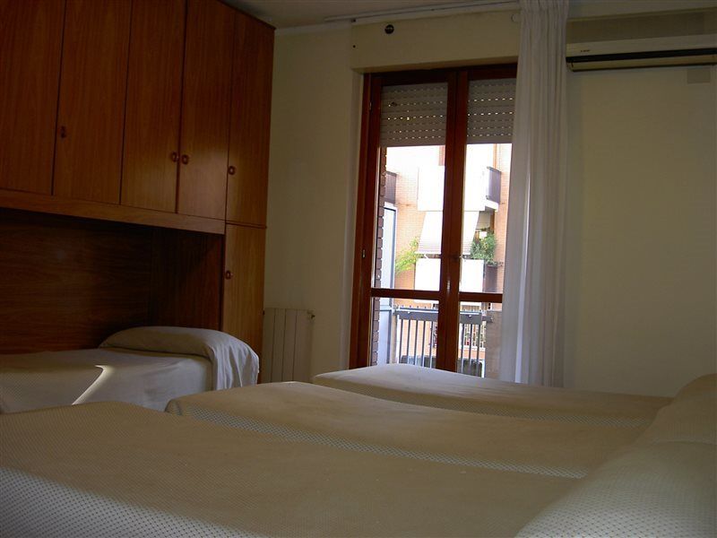 Hotel Cinecitta Rome Buitenkant foto