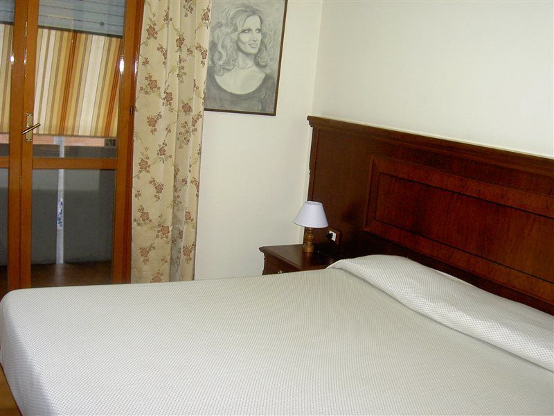 Hotel Cinecitta Rome Buitenkant foto