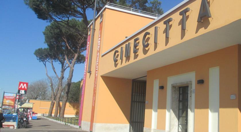 Hotel Cinecitta Rome Buitenkant foto