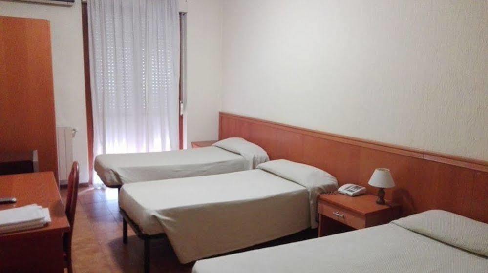 Hotel Cinecitta Rome Buitenkant foto
